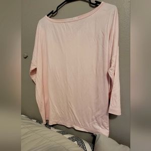 St. John 3/4 sleeve round neck shirt